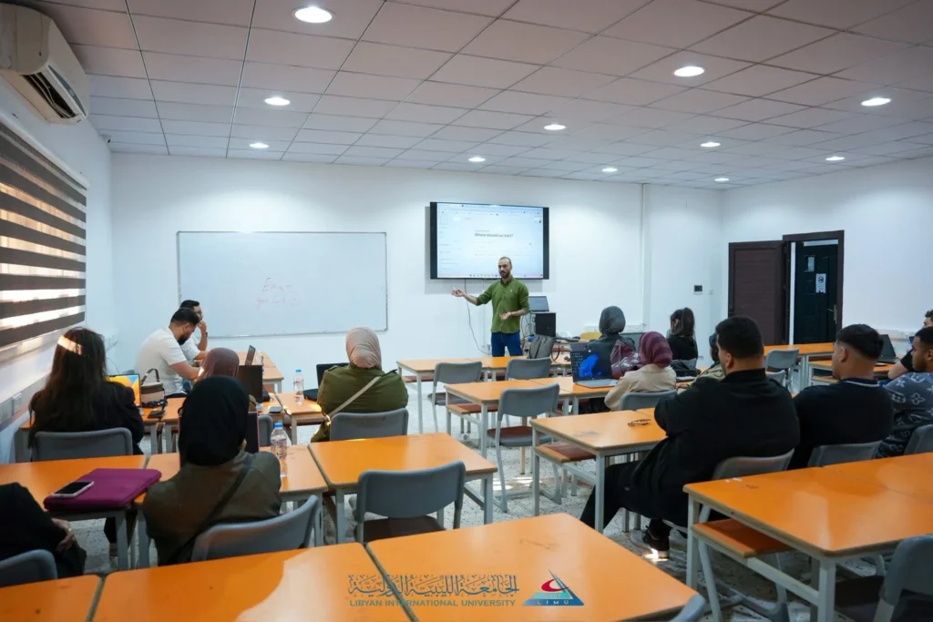 Business Administration Program Promotes the Use of Artificial Intelligence